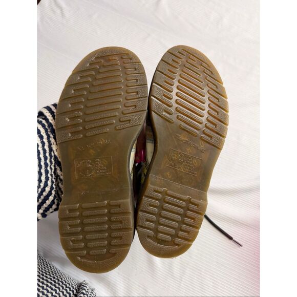 Dr Martens 1460 George & The Dragon Boots Museum Artist Women’s Size 6